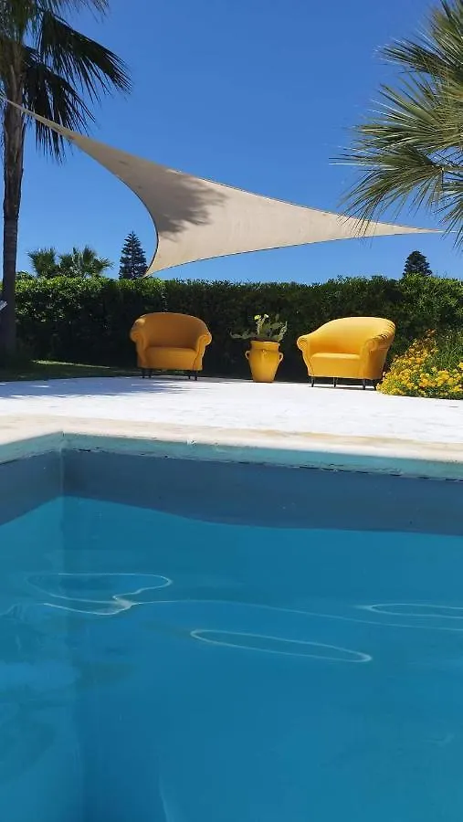 Appartamento il CARRUBBO, alloggio in villa a Marzamemi
